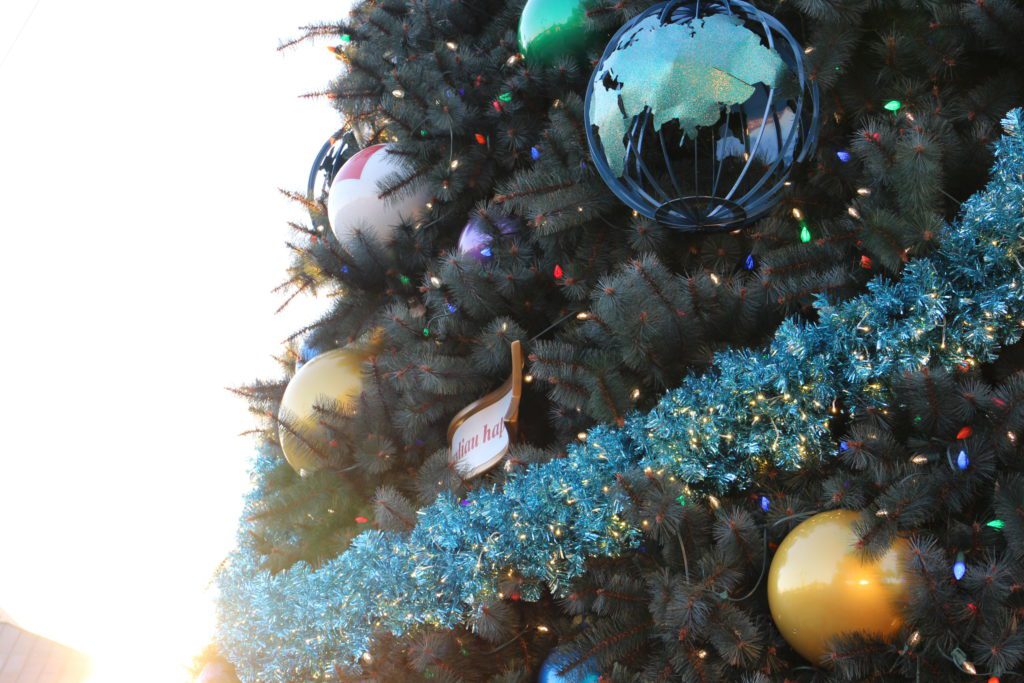 EpcotChristmasTree2021