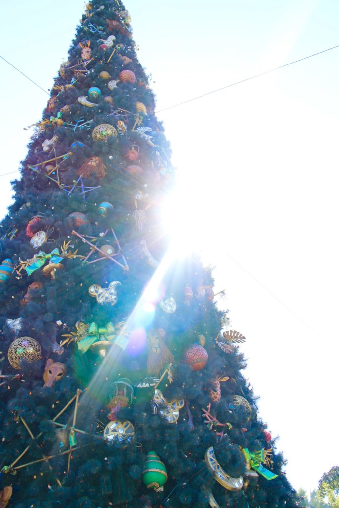 AnimalKingdomChristmasTree2021