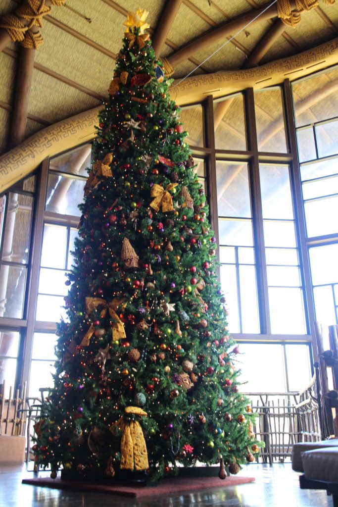 KidaniVillageChristmasTree2021