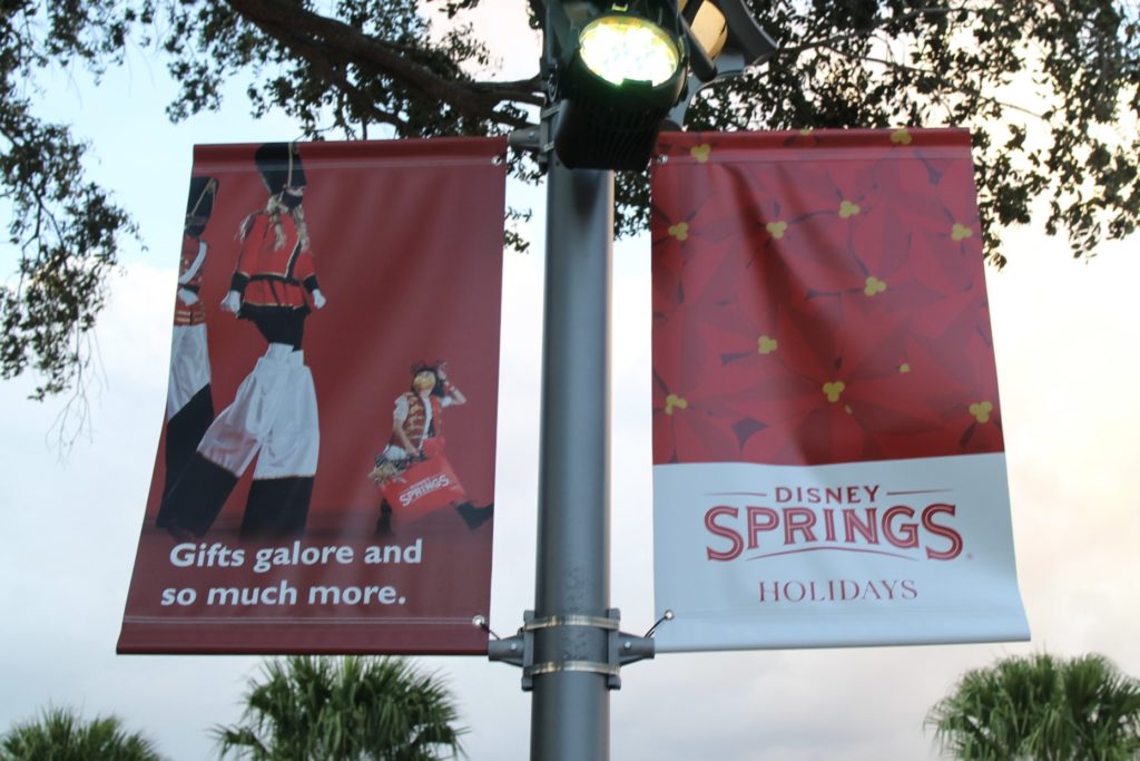 DisneySpringsChristmas2021