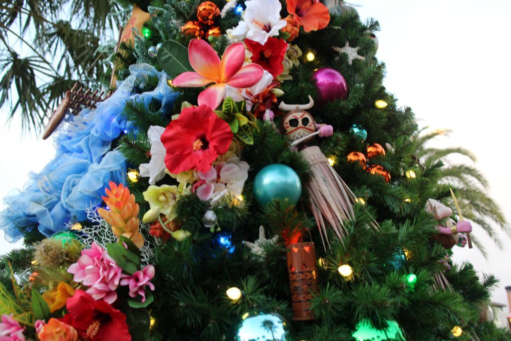 DisneySpringsMoanaChristmasTree2021