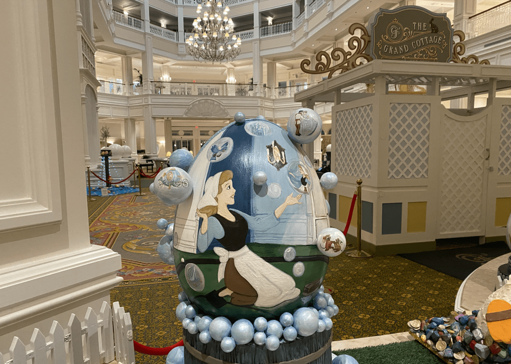 A Cinderella egg at the Grand Floridian details the bubble scene from the popular animated classic.
