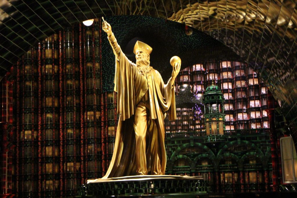 The Ministry of Magic statue