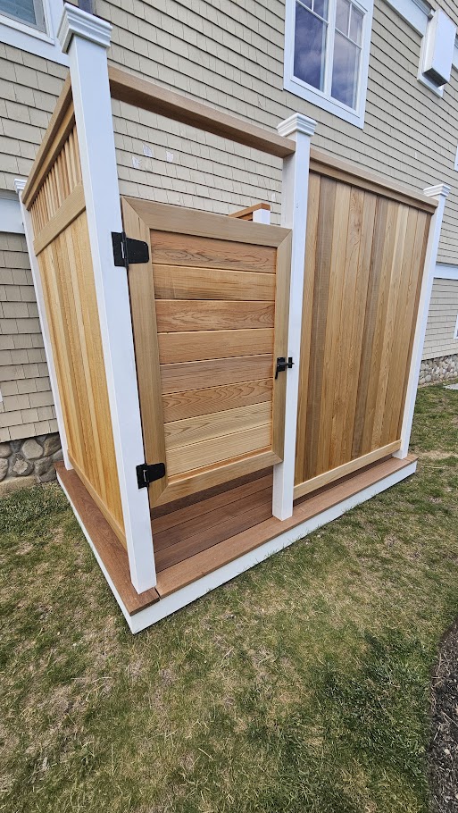 Clear Cedar Outdoor Shower in Charlestown