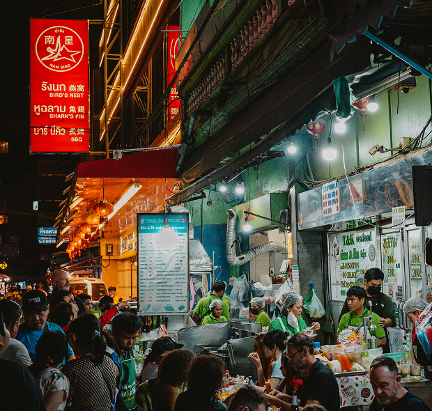 thai market at night