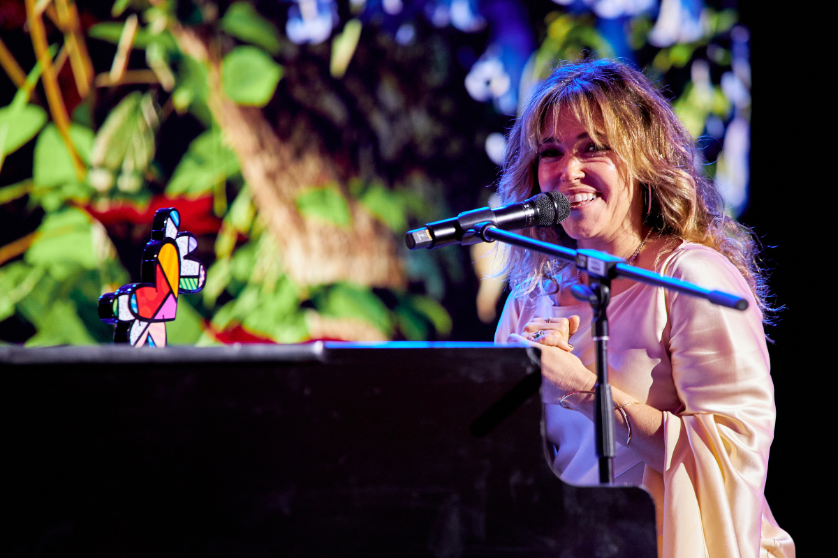 Performance at the Not Alone Awards Show