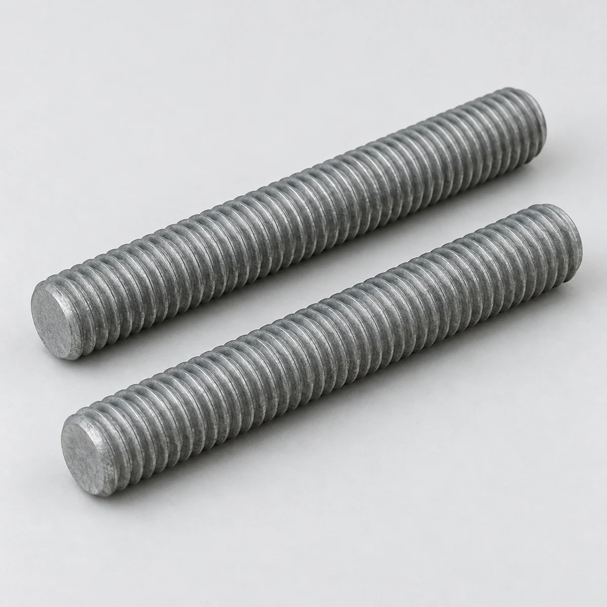 Hot Dip Galvanized B7 Threaded Rod - ASTM A193 B7 alloy steel, hot-dip galvanized, parallel rod view (product illustration)