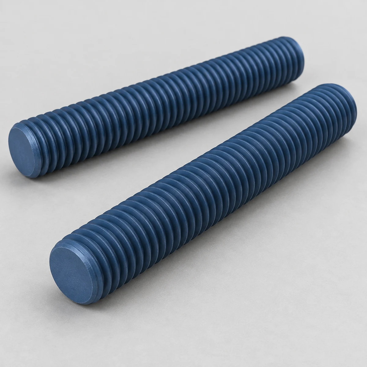PTFE Coated ASTM A193 B7 All Thread Rod - ASTM A193 B7 alloy steel, blue PTFE coating, thread and end view (product illustration)