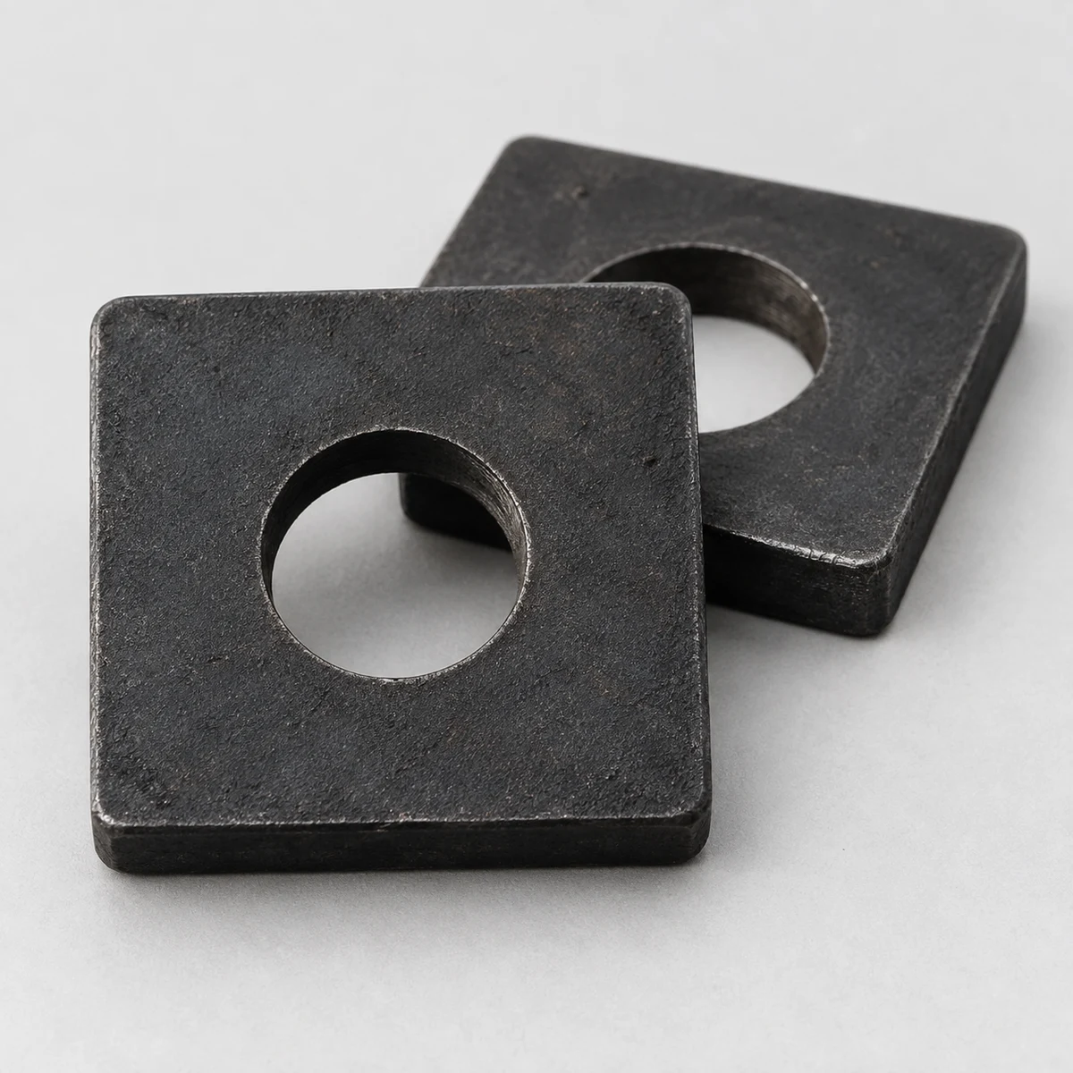 Square Washer - DIN 436 family, steel, black finish, round bore and flat-face detail (product illustration)