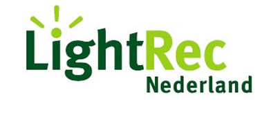 Logo van LightRec Nederland met de naam in groene letters en een gestileerde zon boven de letter L.