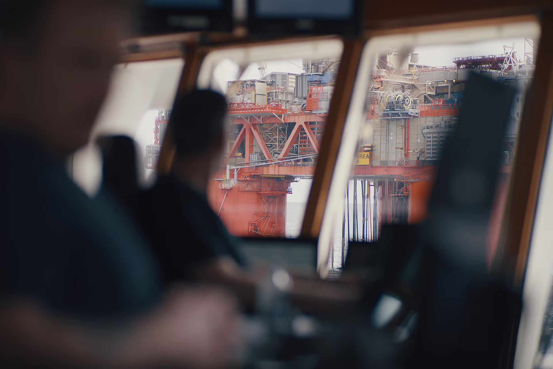 Offshore oil platform