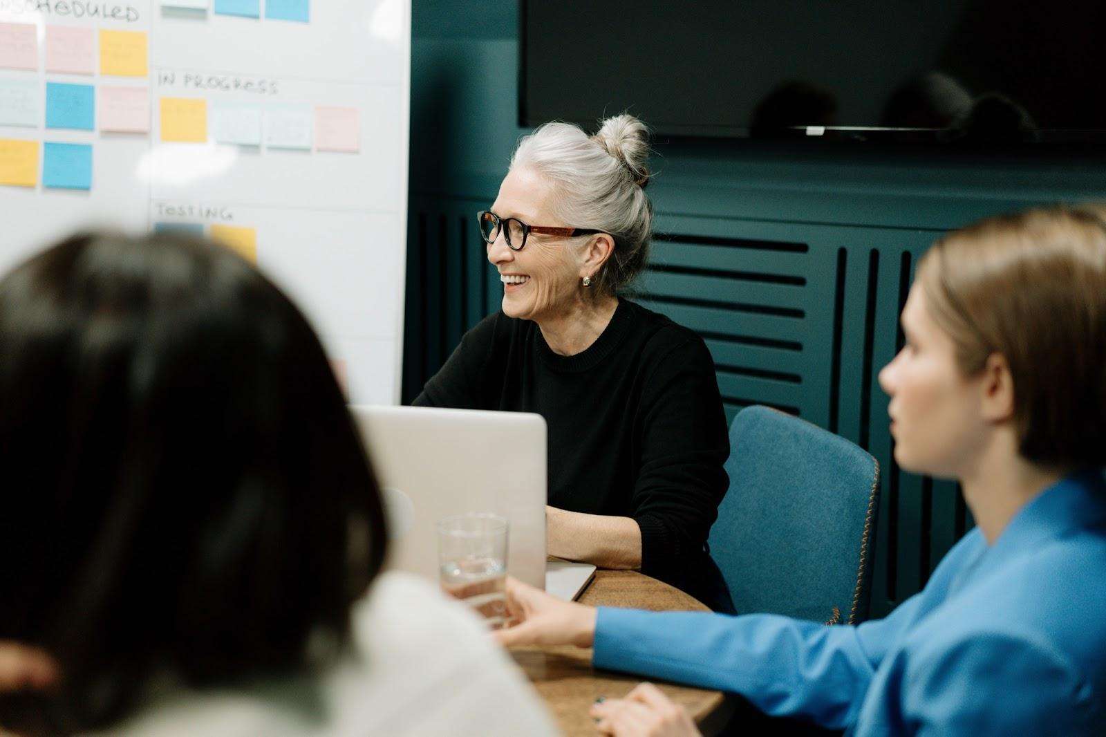 Une équipe RH est en train de créer un plan de formation efficace