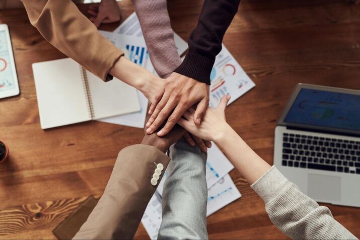 La cohésion d’équipe favorise l’amélioration de la culture d’entreprise