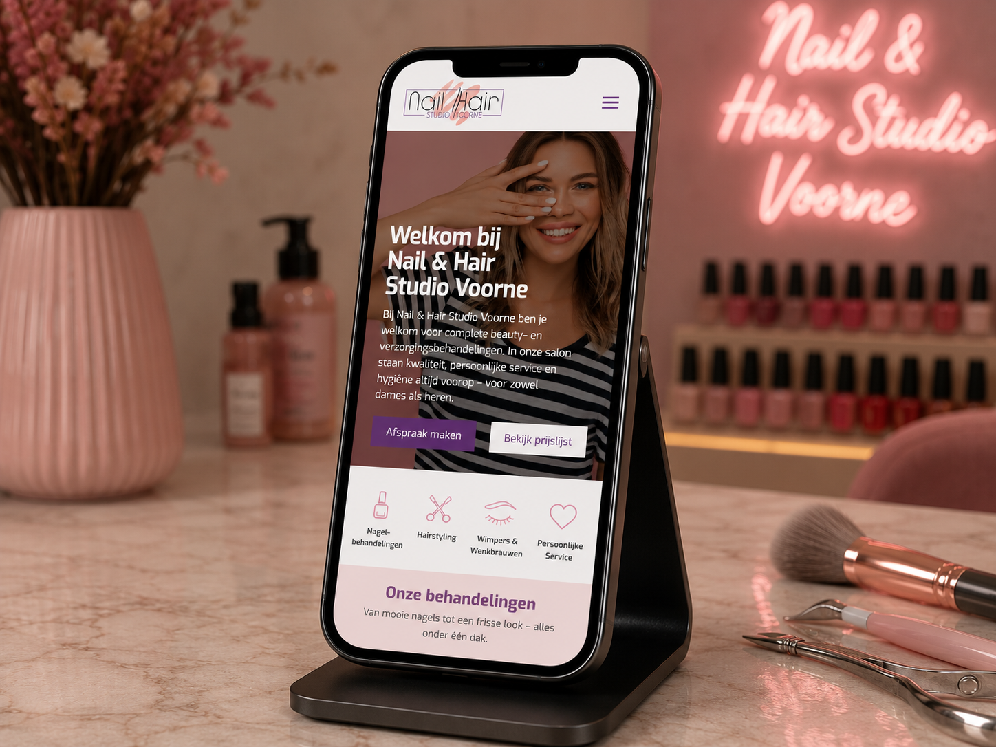 Complete branding, website ontwikkeling, SEO, reclame-uitingen en online groei voor een gevestigde salon in Voorne aan Zee.