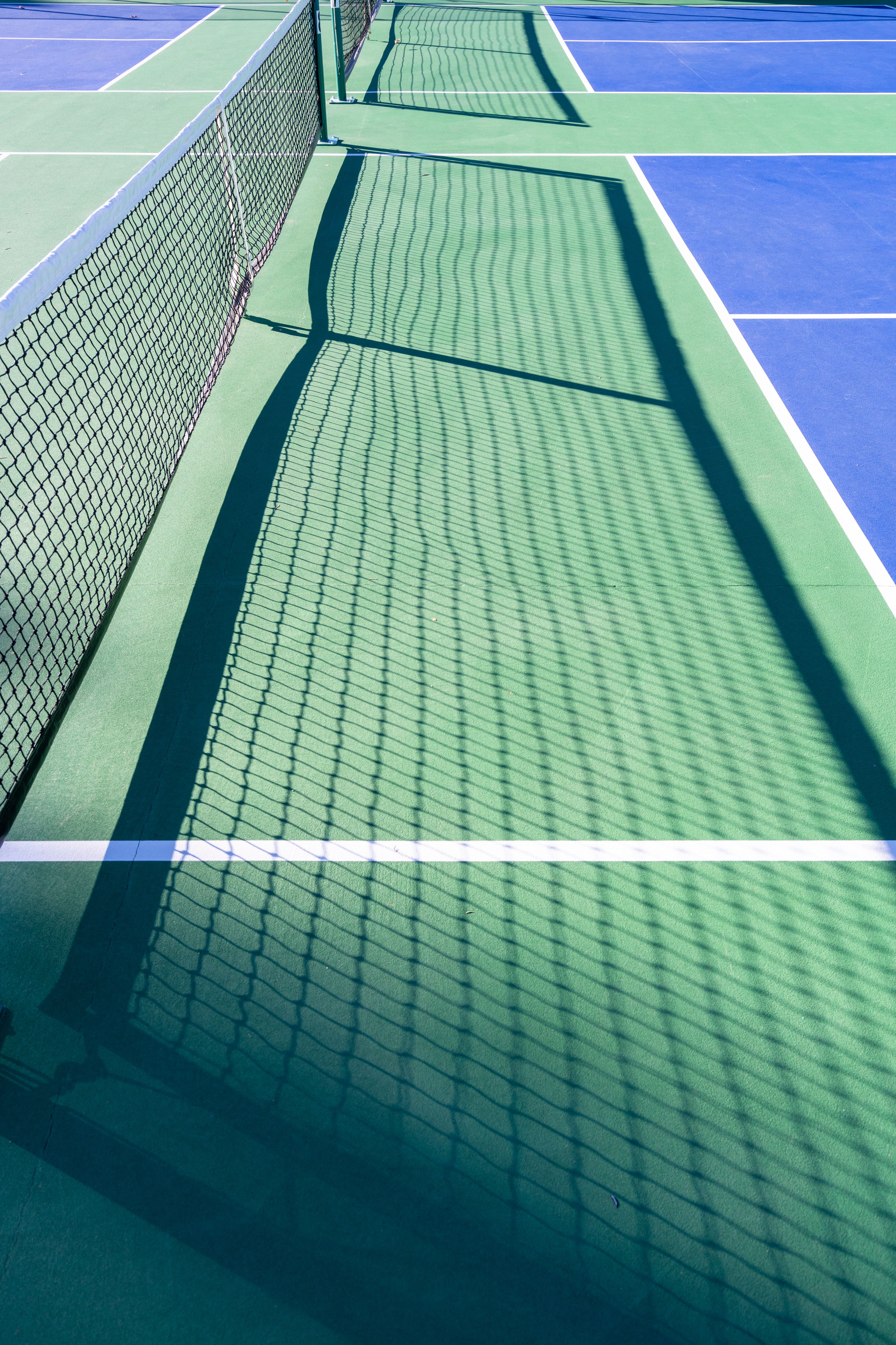 Surface sportive extérieure adaptée à la pratique du pickleball