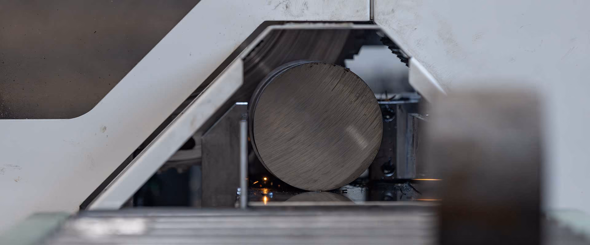 ICI Metals provides value-added services designed to simplify purchasing, improve material availability, reduce lead times, and support efficient manufacturing operations.