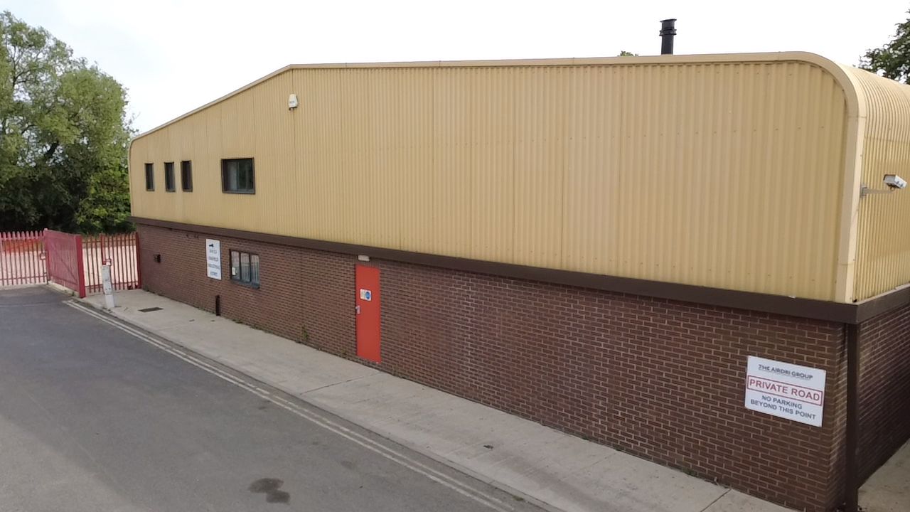 image of roof being repaired