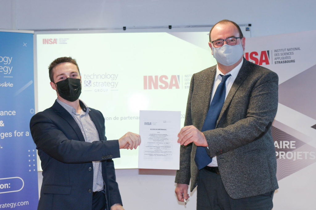 Signature partenariat INSA Strasbourg & Technology&Strategy