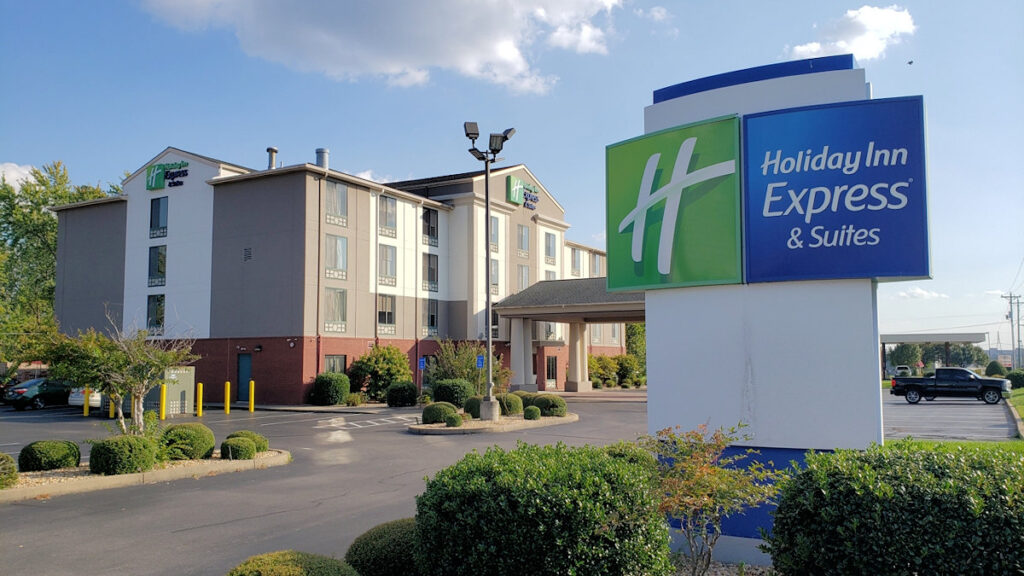 Holiday Inn Express & Suites