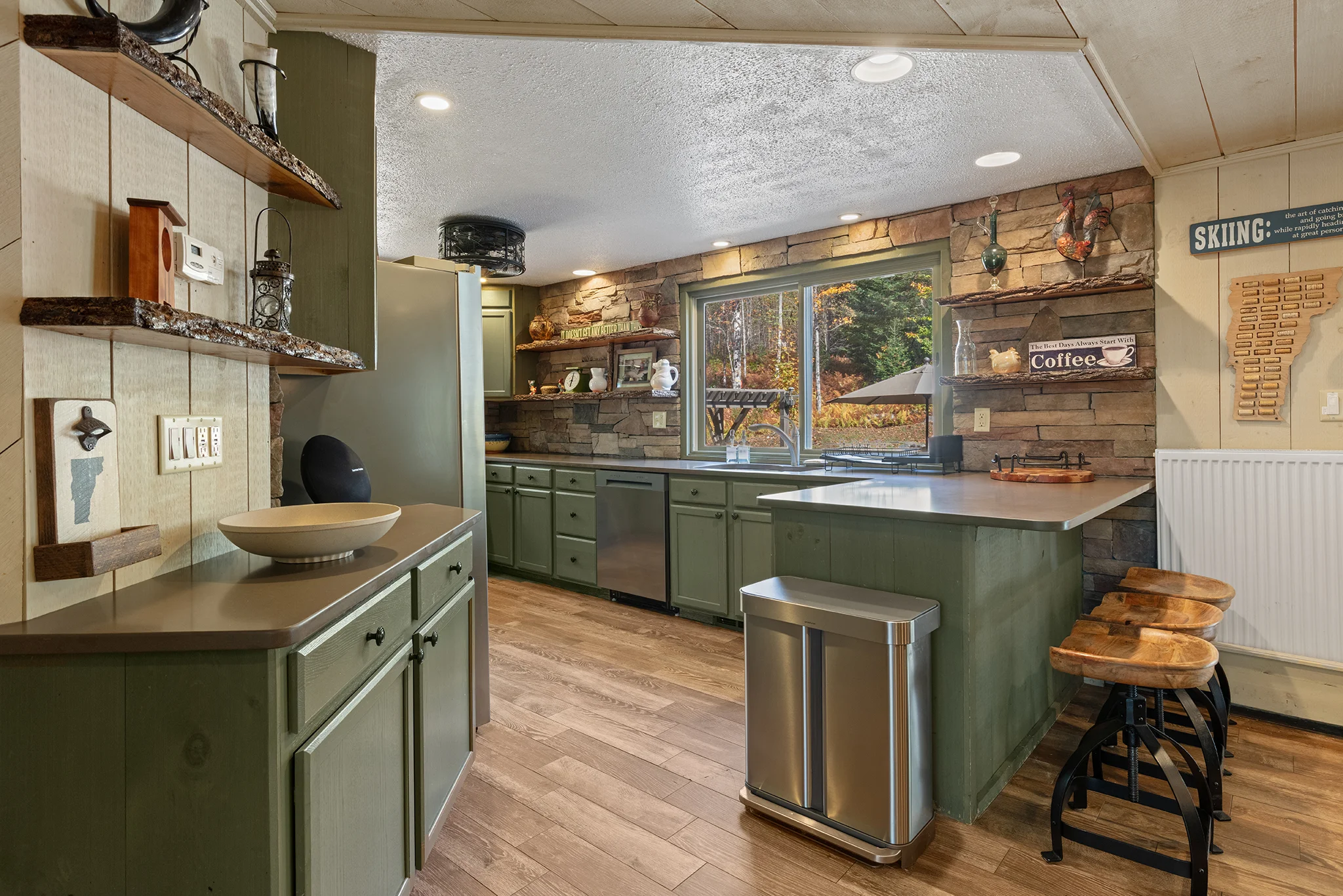 Full Kitchen