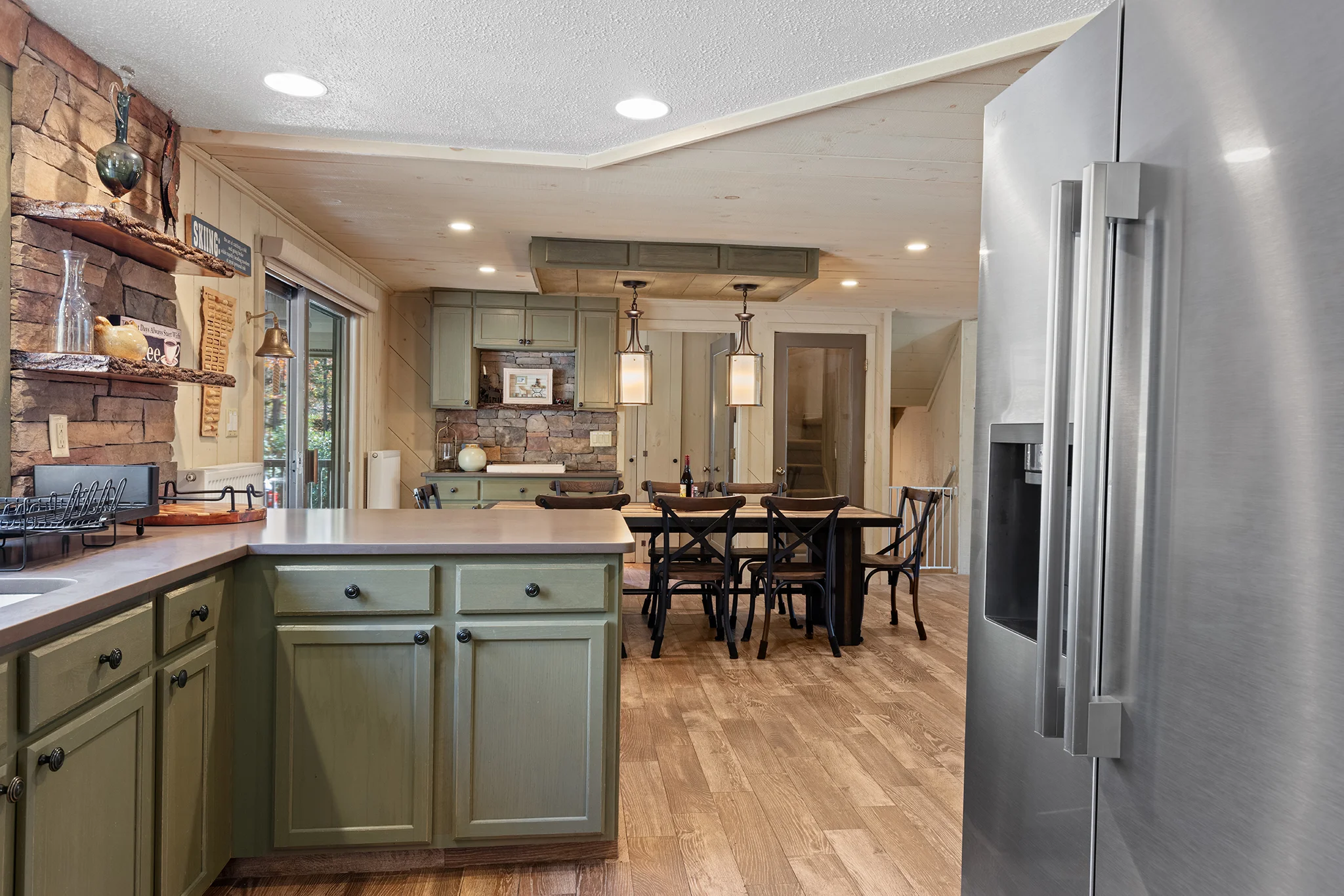 Full Kitchen