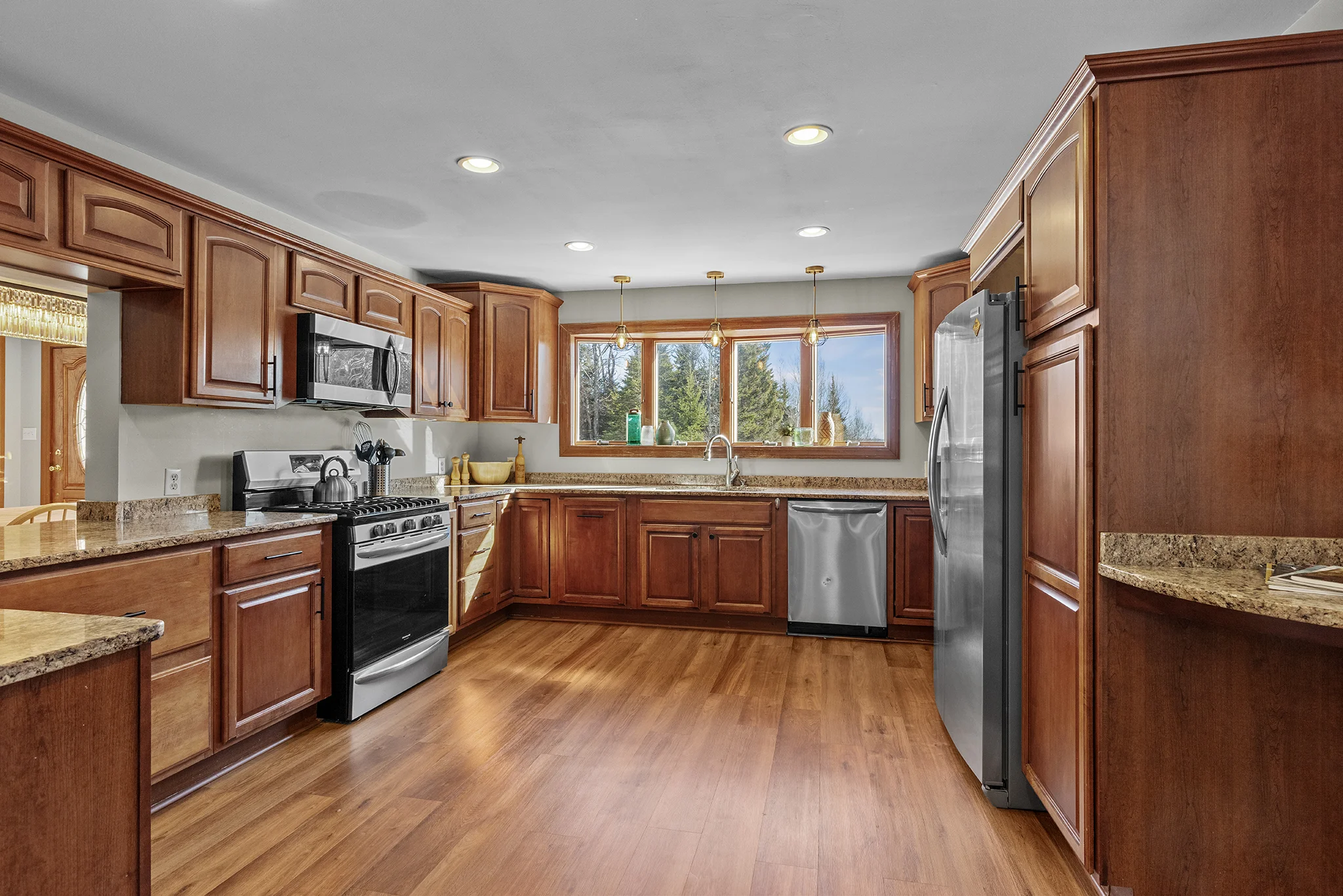 Full Kitchen