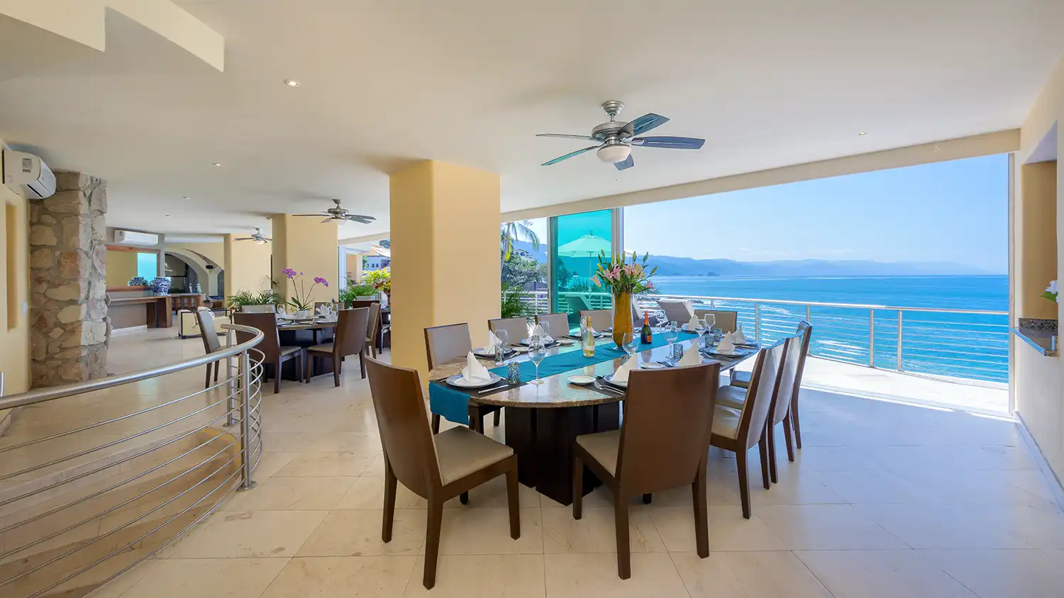 Villa Montecito dining room