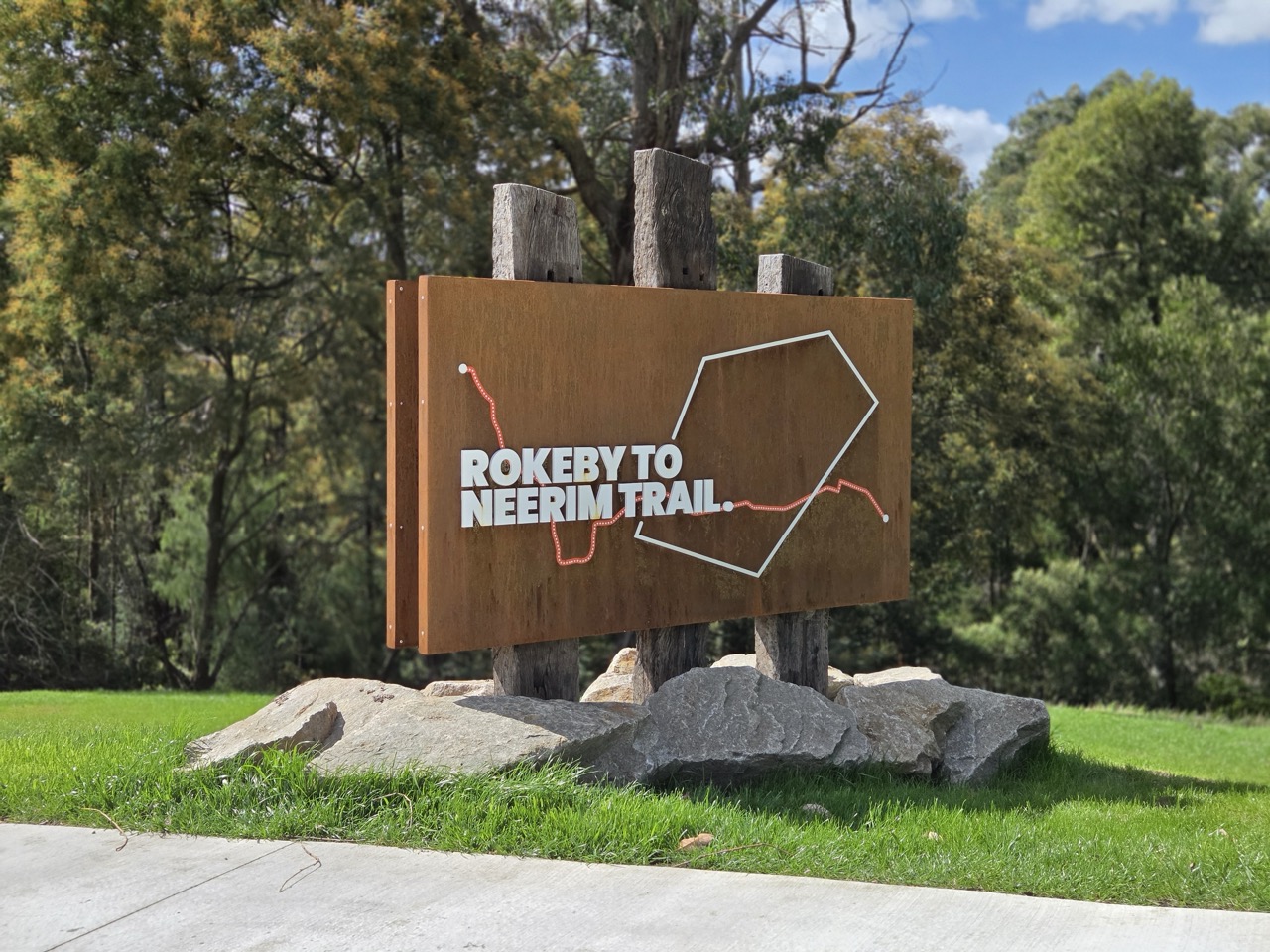 Rokeby to Neerim Trail rusted 3d signwriting for Baw Baw Shire Council