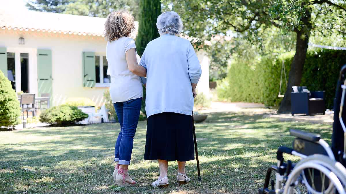Is An Annuity A Good Investment For An Elderly Person