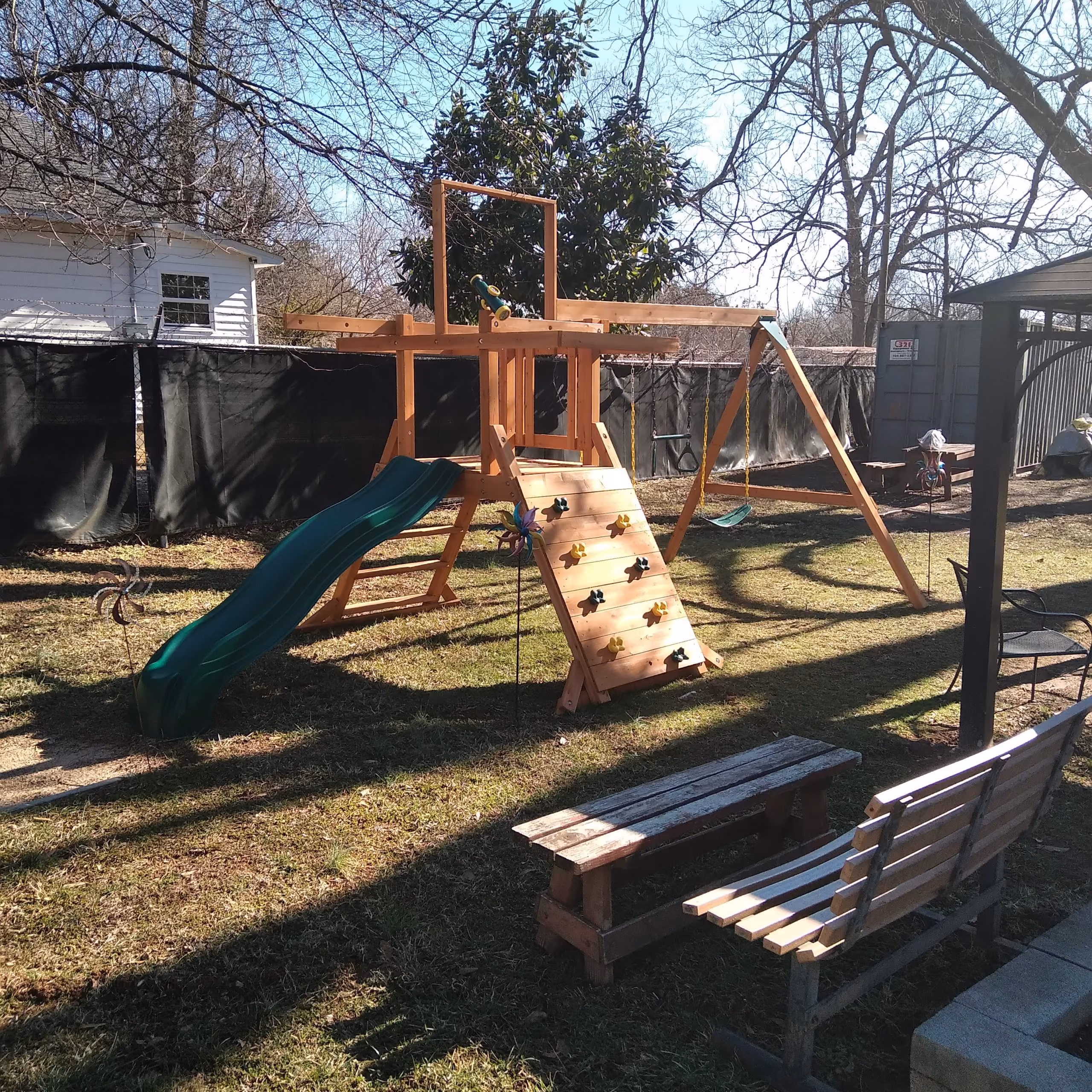 HURST Team Members Help Build New Playground for Homelessness Organization