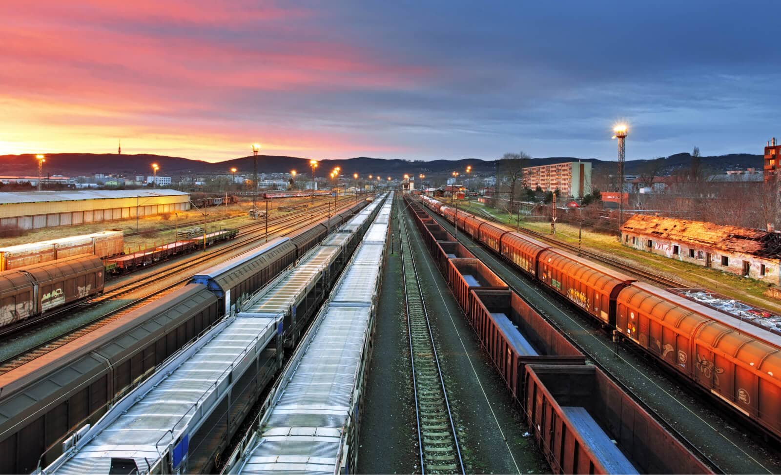 Mitigating the Impact of Rail Delays with Real-Time Visibility
