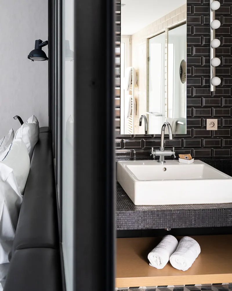 salle de bain Terrass" hotel Montmartre Paris