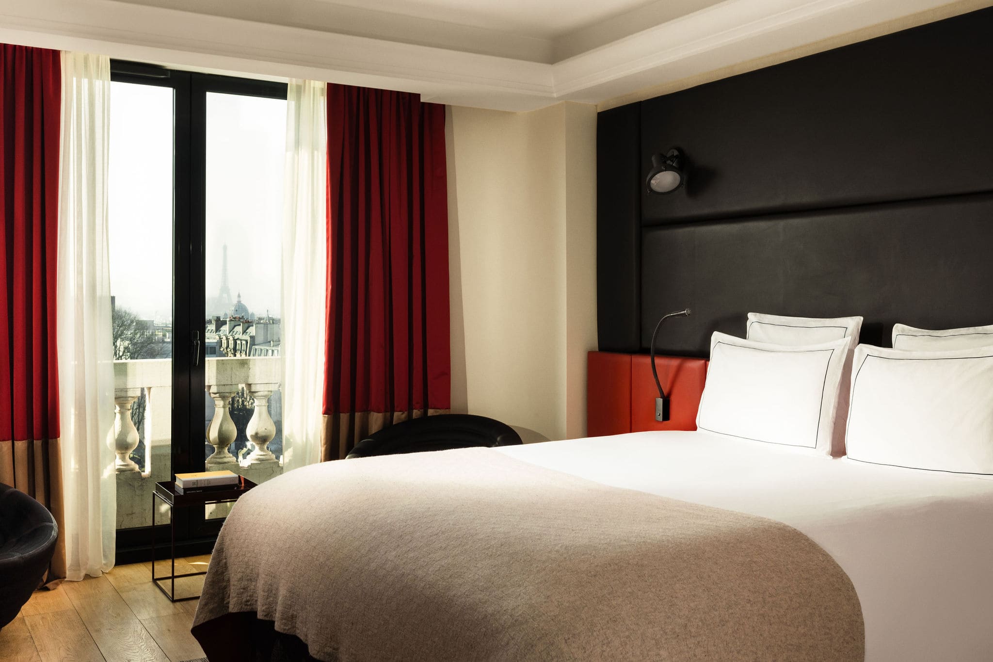 Junior Suite Eiffel at the Terrass Hotel Montmartre, Paris 2