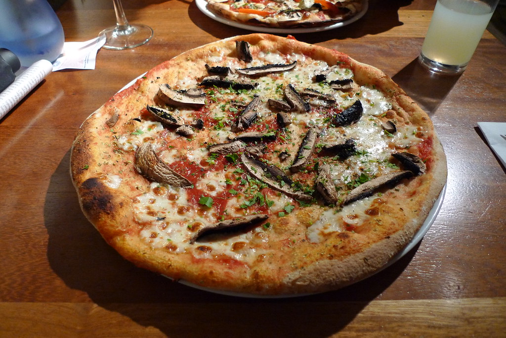 Pizza Express, Clerkenwell, London | The pizza funghi di bos… | Flickr