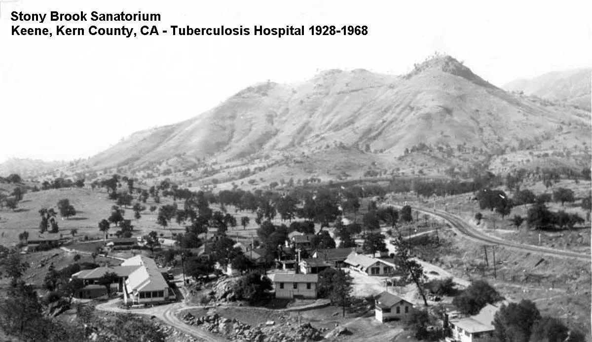 Historic black-and-white view of Stony Brook Sanatorium in the Tehachapi foothills of Keene, California