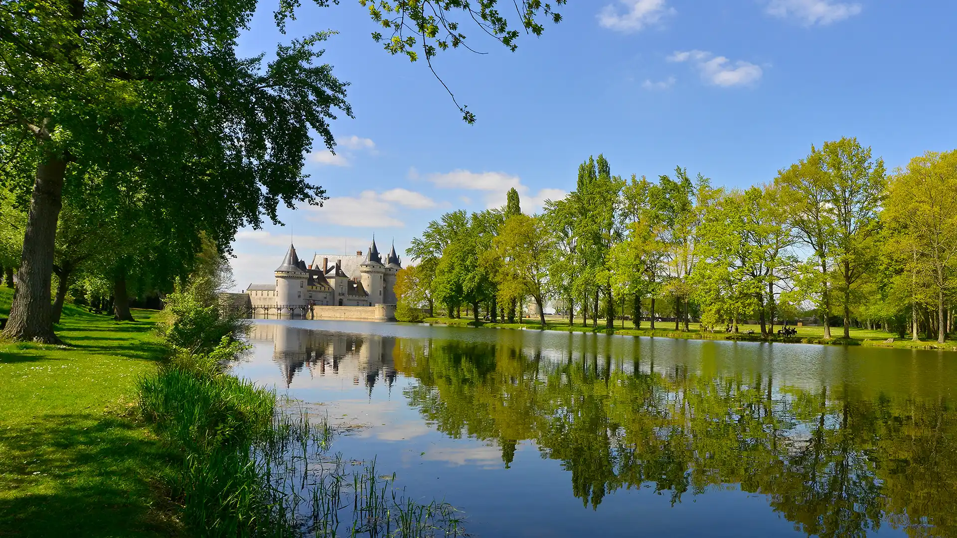 Vue sur le château et le parc de Les Hauts de Loire – Hôtel, Restaurant & Spa – 5 étoiles.