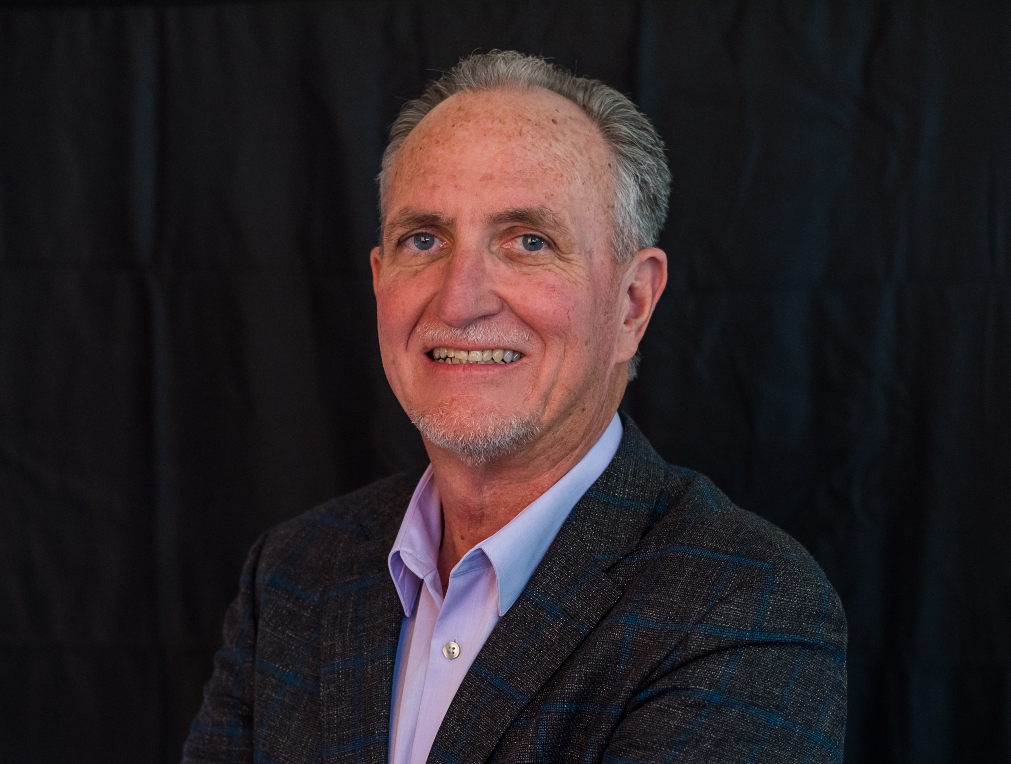 Terry Munoz headshot