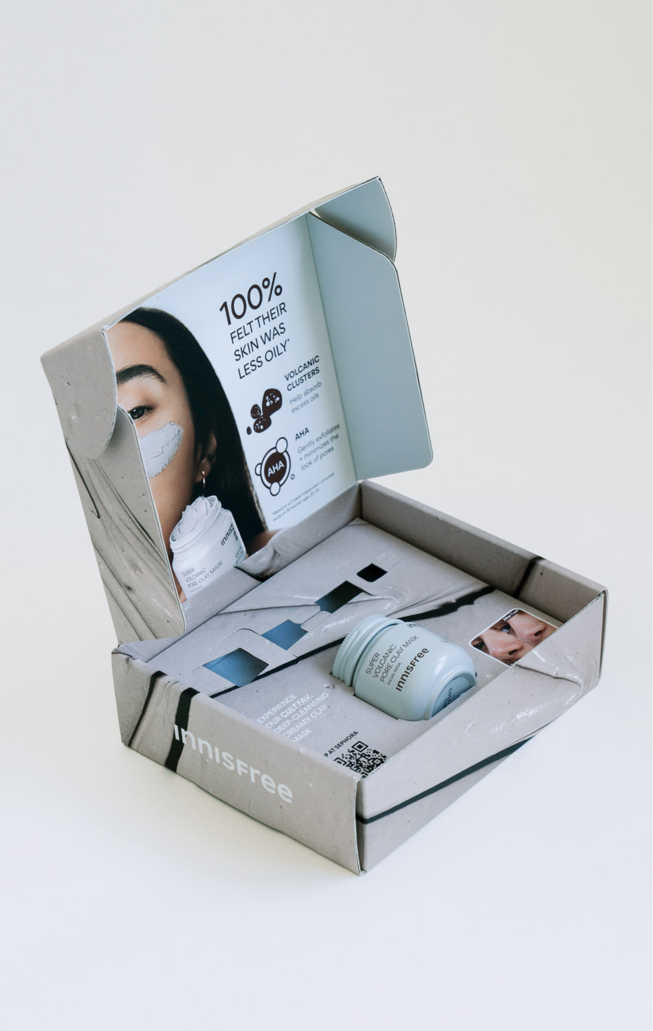Innisfree custom branded mailer box with Super Volcanic Pore Clay Mask