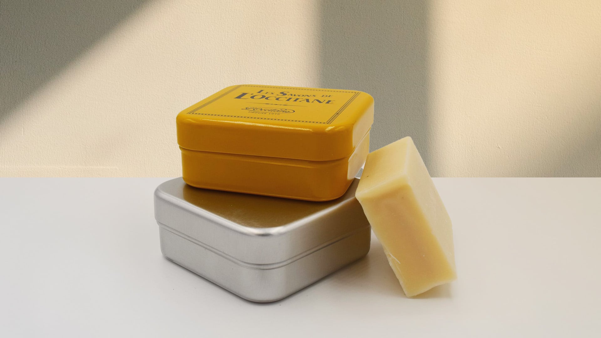 Boîtes à logo premium : allier image de marque et emballage durable