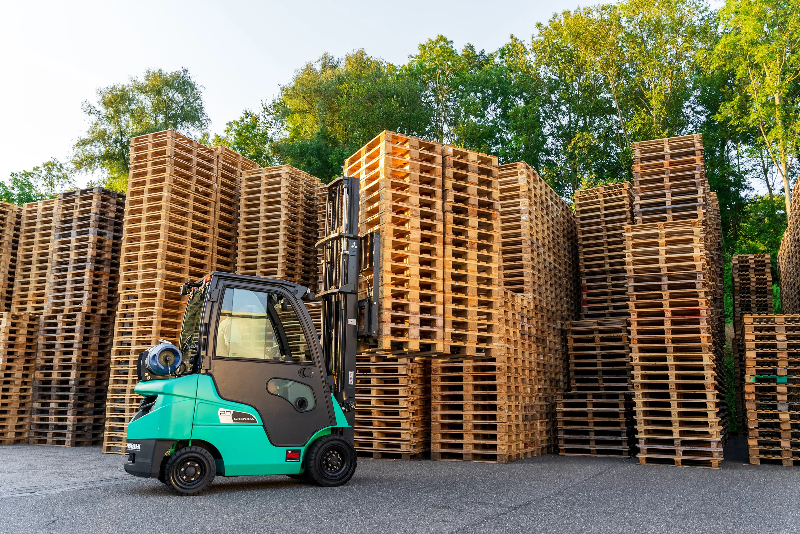 Transport van pallets door PR Pallets