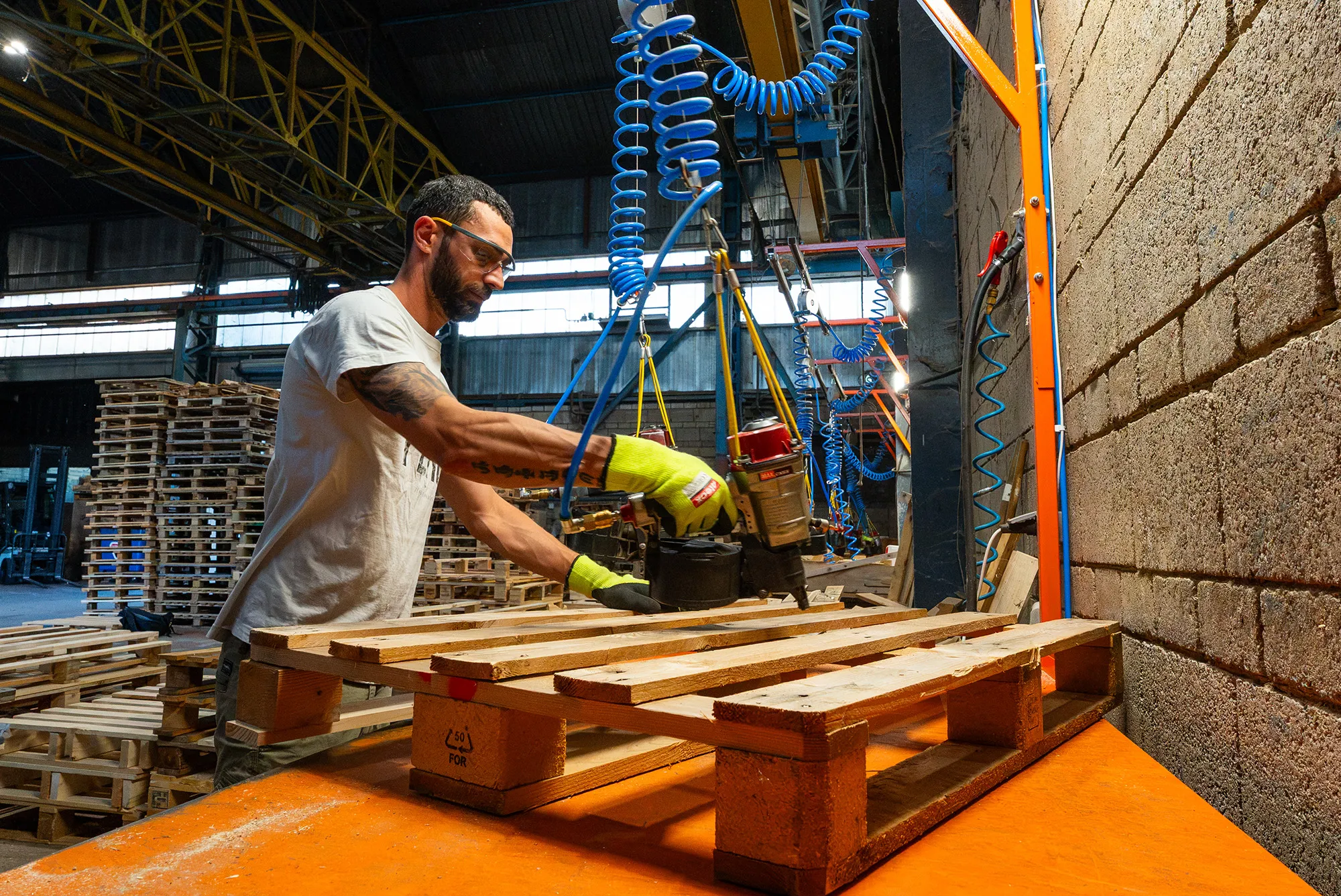 Reparatie van pallets bij PR Pallets