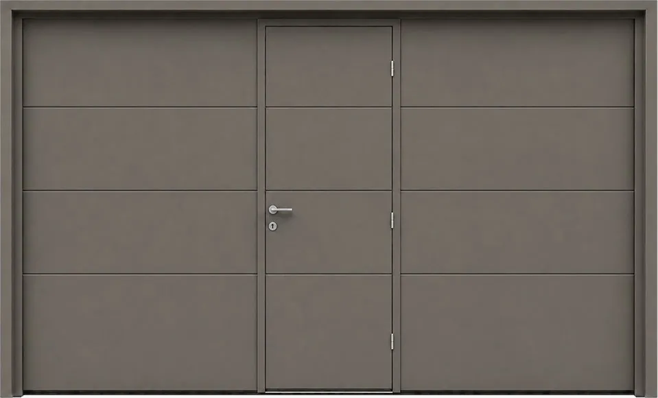 Porte de garage grise avec une porte piétonne intégrée et poignée métallique.
