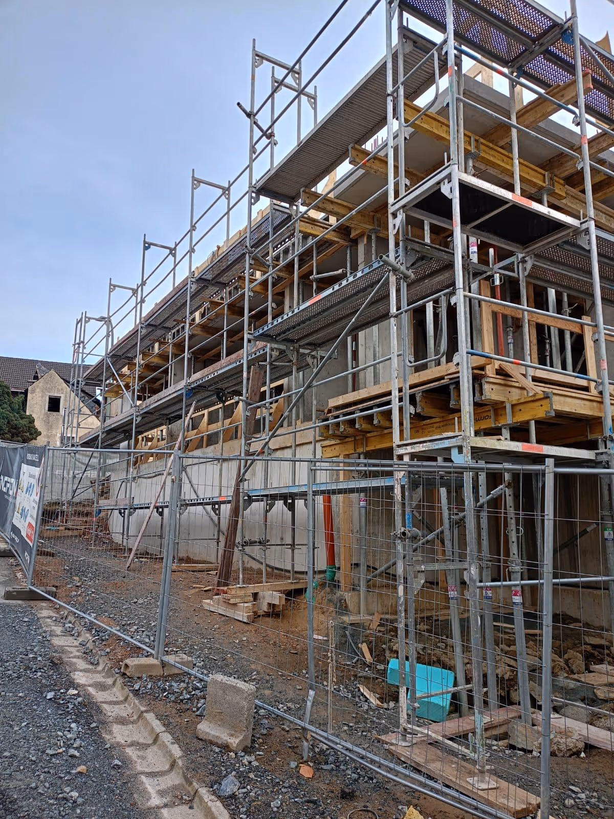 Mehrfamilienhaus-Baustelle Bayern &ndash; SiGeKo Sicherheitskoordination