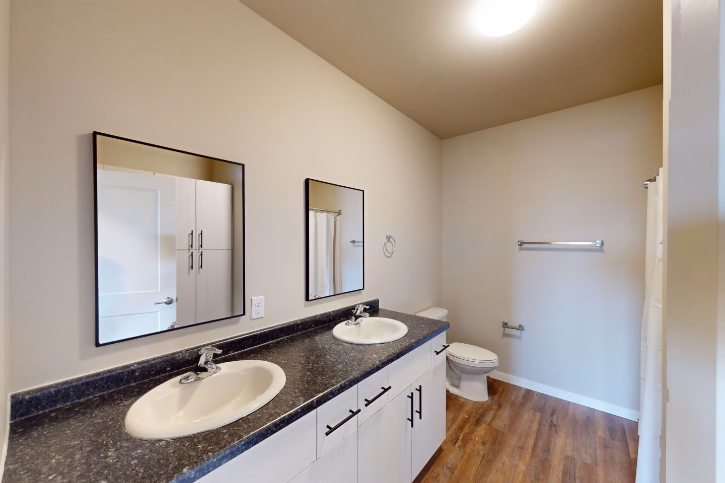 Marion Crossing Apartments interior photo