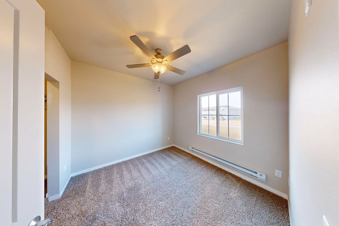 Marion Crossing Apartments interior photo