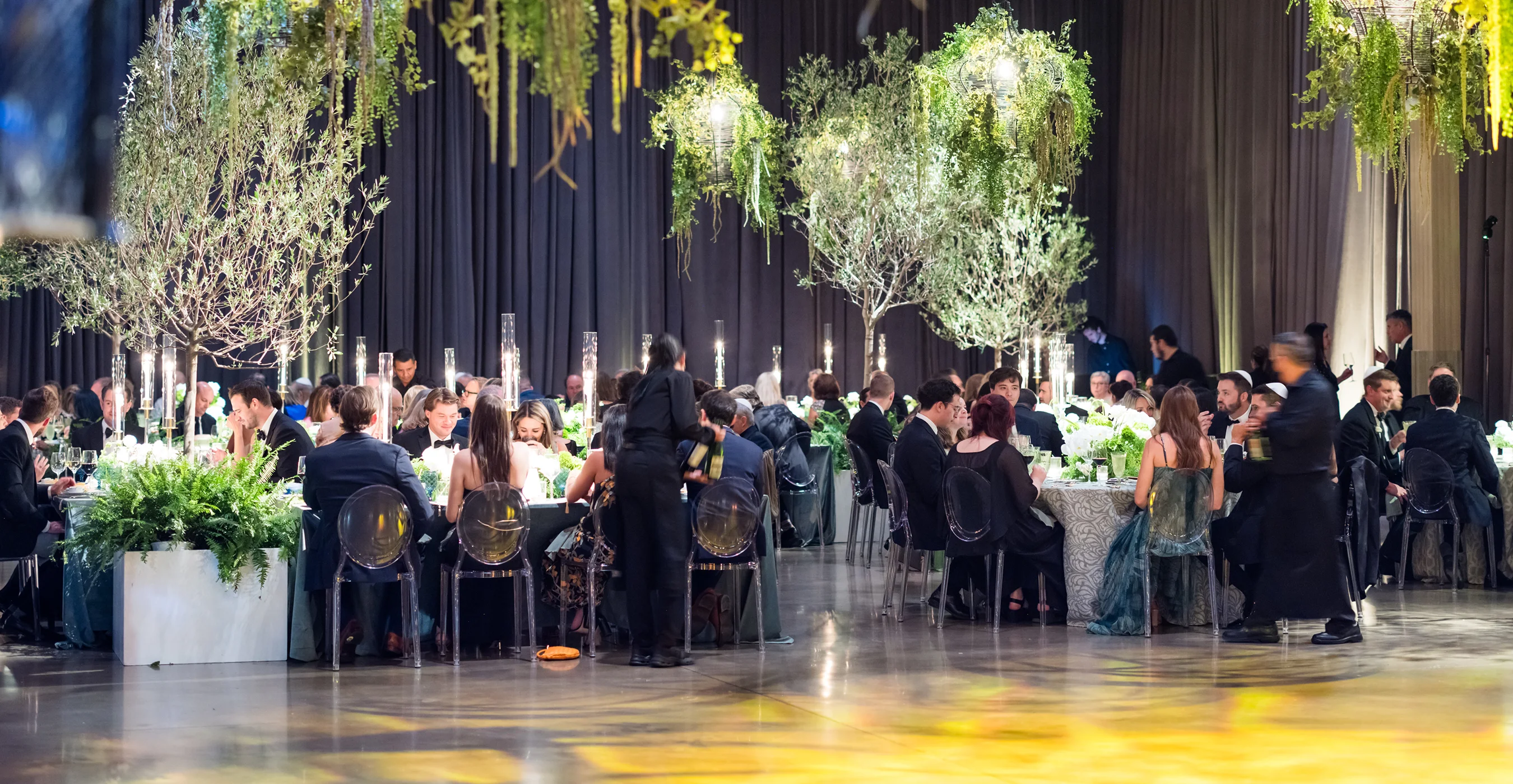 photo of an elegant wedding reception