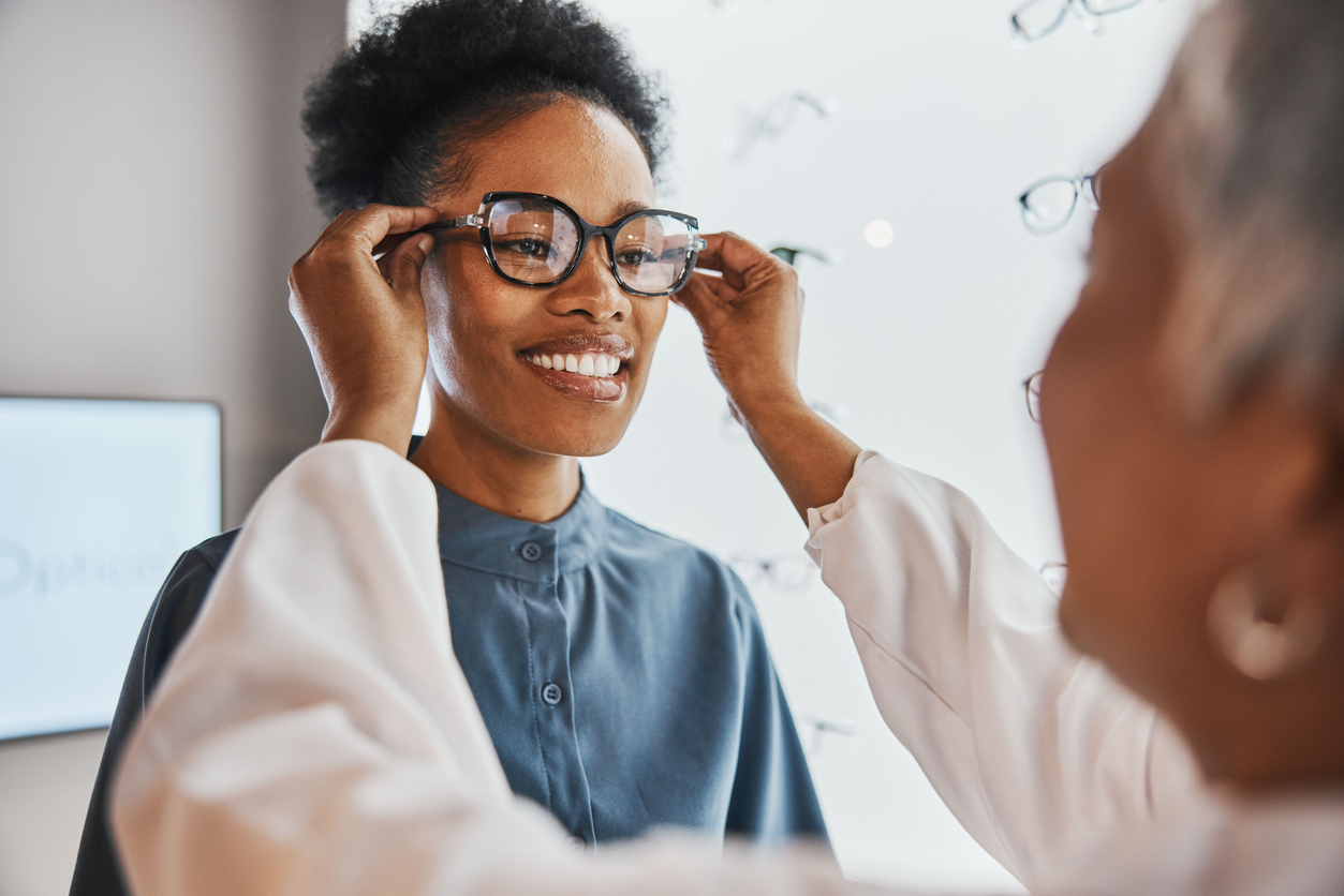 Comprehensive eye exam at Toronto Vision Therapy and Optometry