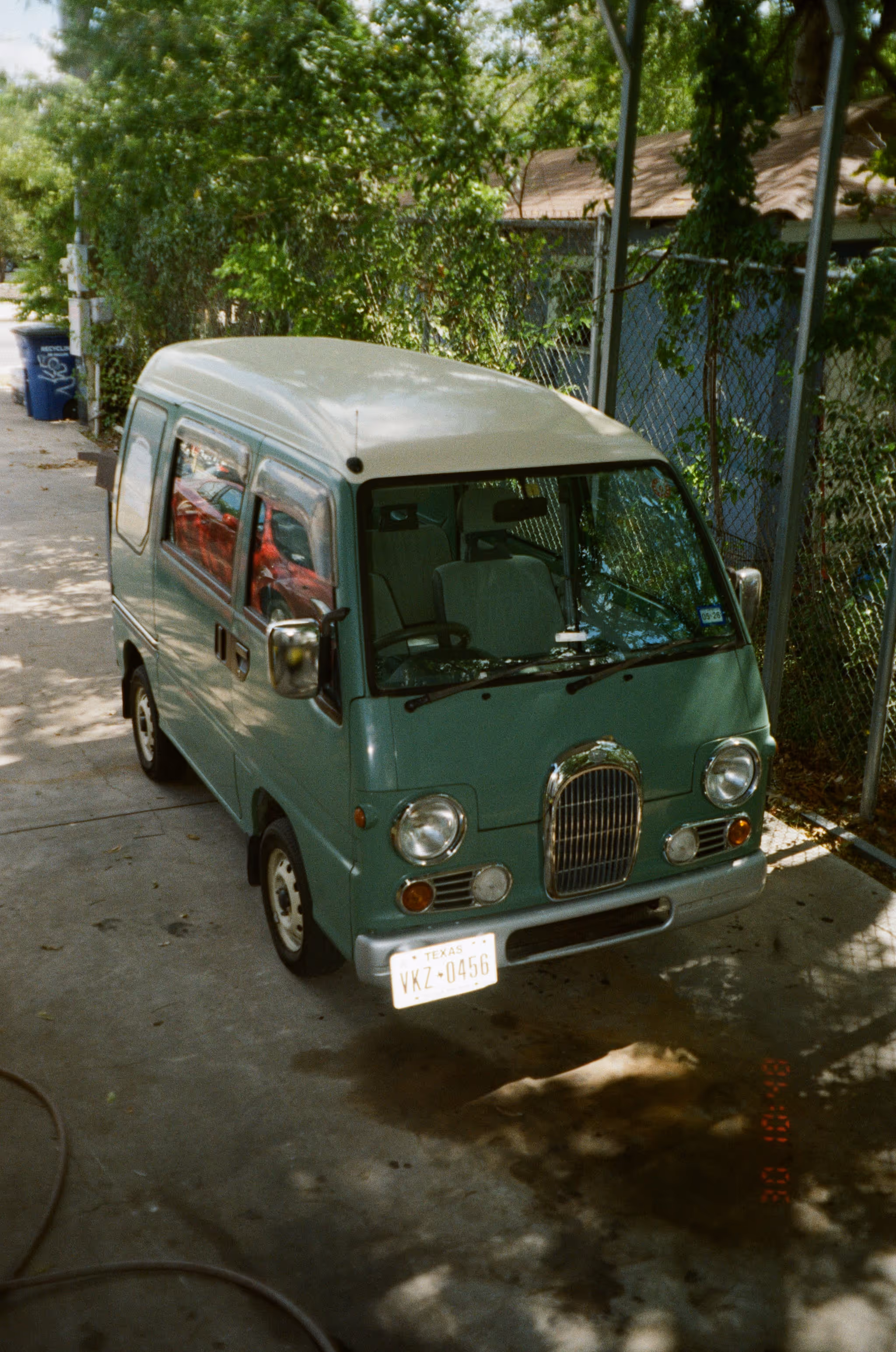 A subaru sambar kei van