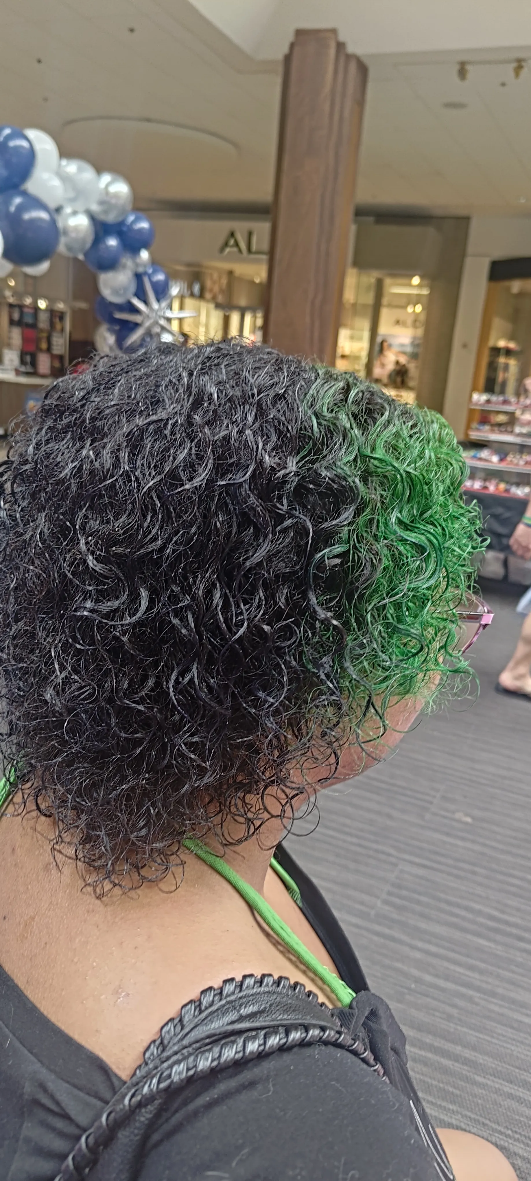 Freshly styled, defined curls at the Oak Park Mall pop-up