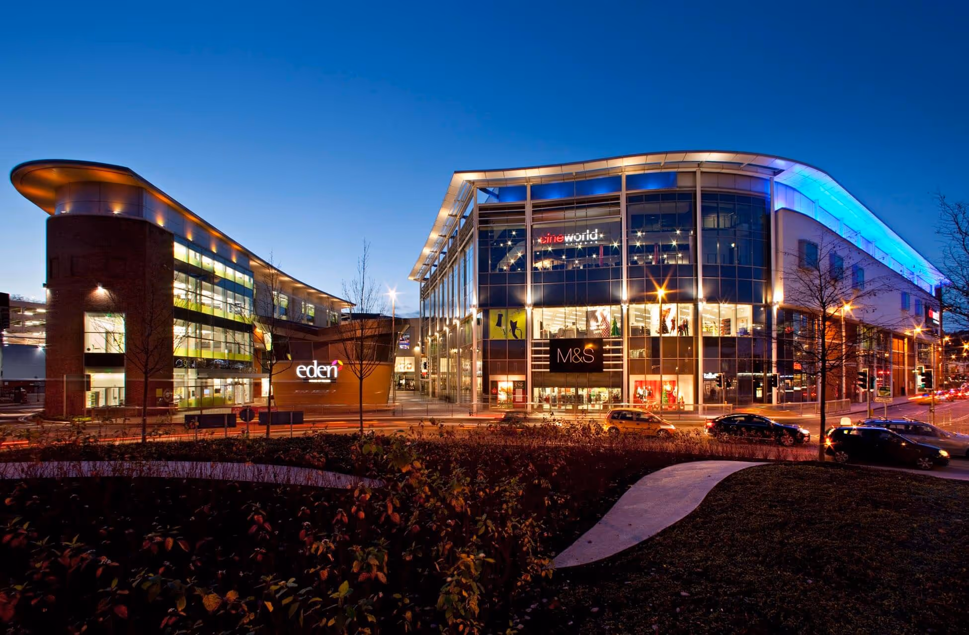Eden shopping centre in High Wycombe, where Maxamy provides mobile car servicing and repairs